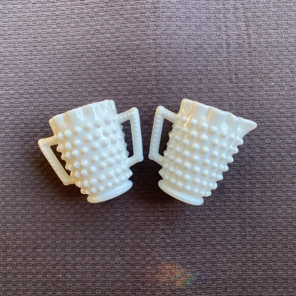 Fenton Hobnail Cream and Sugar set - Picture 5 of 5
